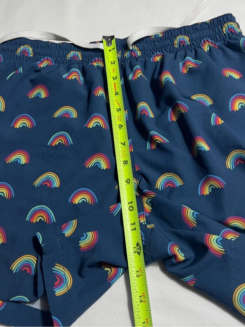 Chubbies Rainbow Roads Swim Trunks Mens Medium Navy 5.5” Inseam Mesh Lined